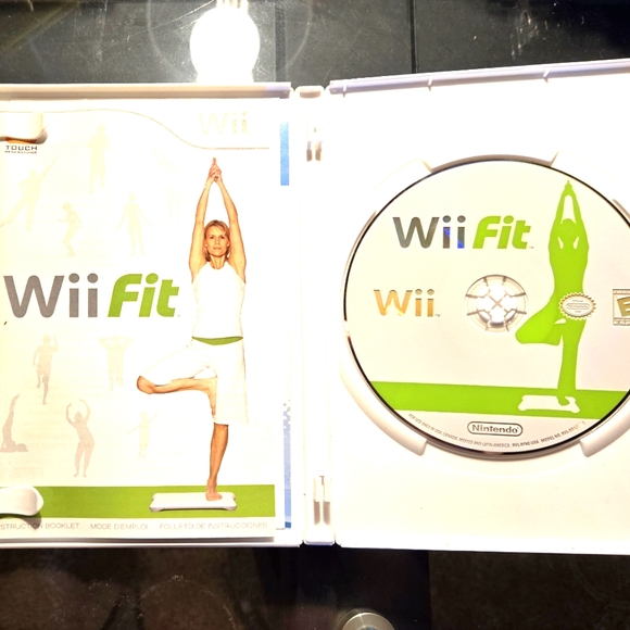 Wii Fit and Jillian Michaels Fitness Ultimatum 2010 for Wii - Picture 2 of 4
